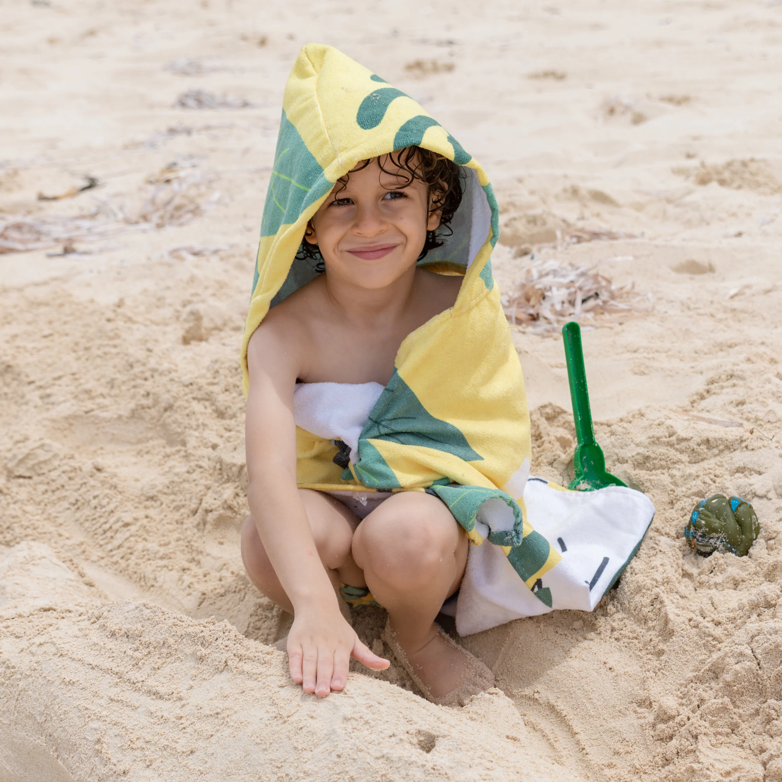 Hooded Beach Towel for Kids - Image 3
