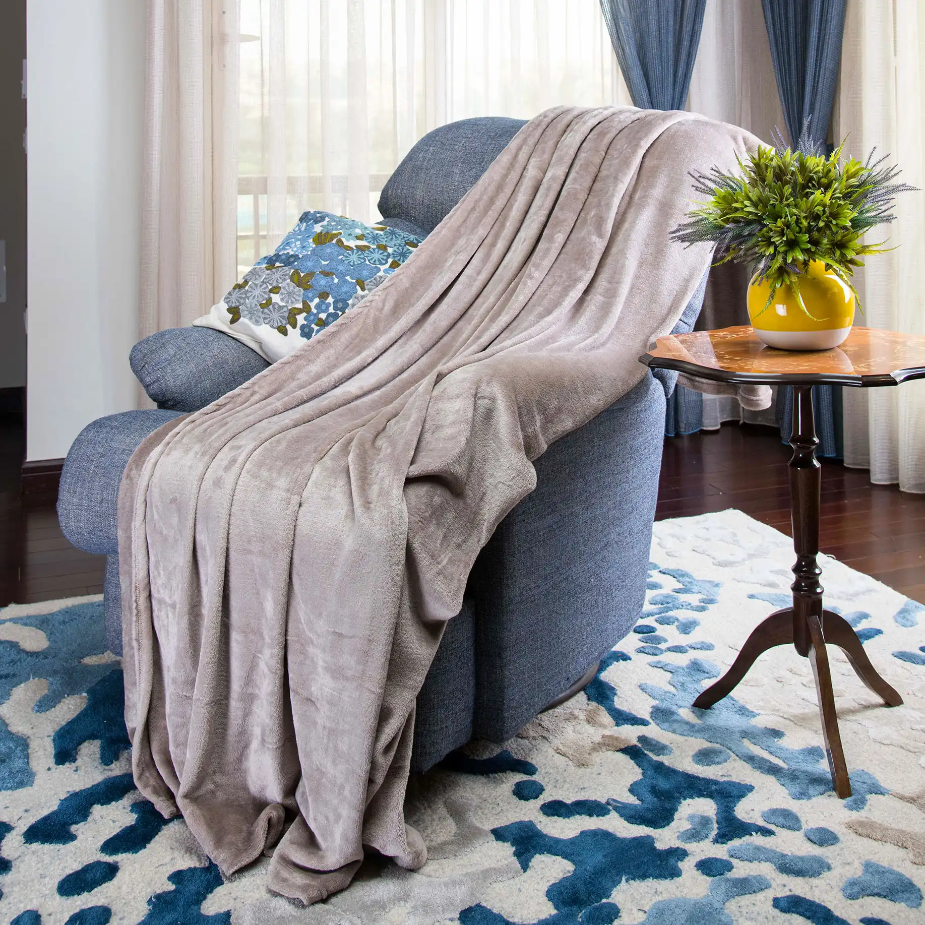 Microfiber Blanket (130 cm x 180 cm ) - Image 24