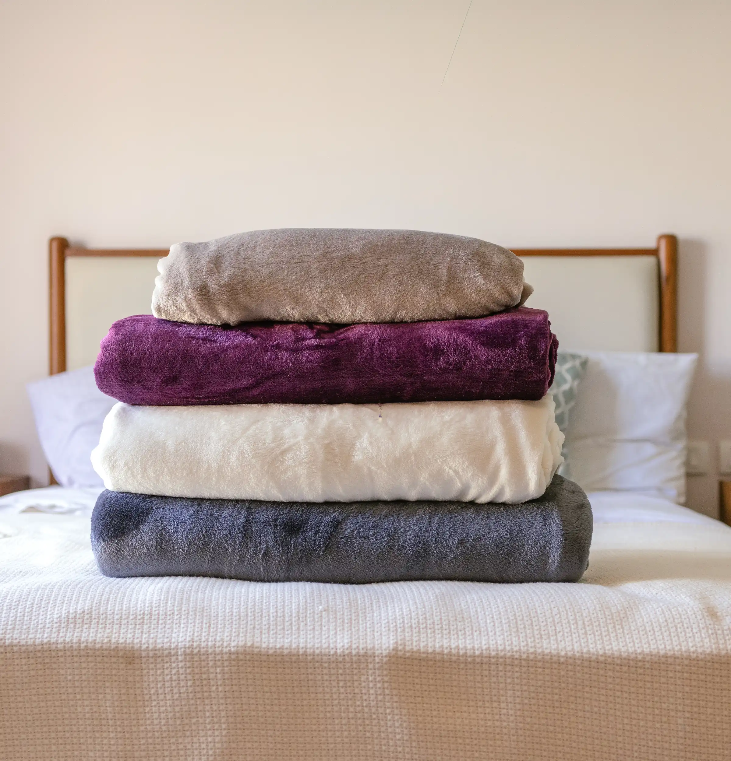 Microfiber Blanket (130 cm x 180 cm ) - Image 35