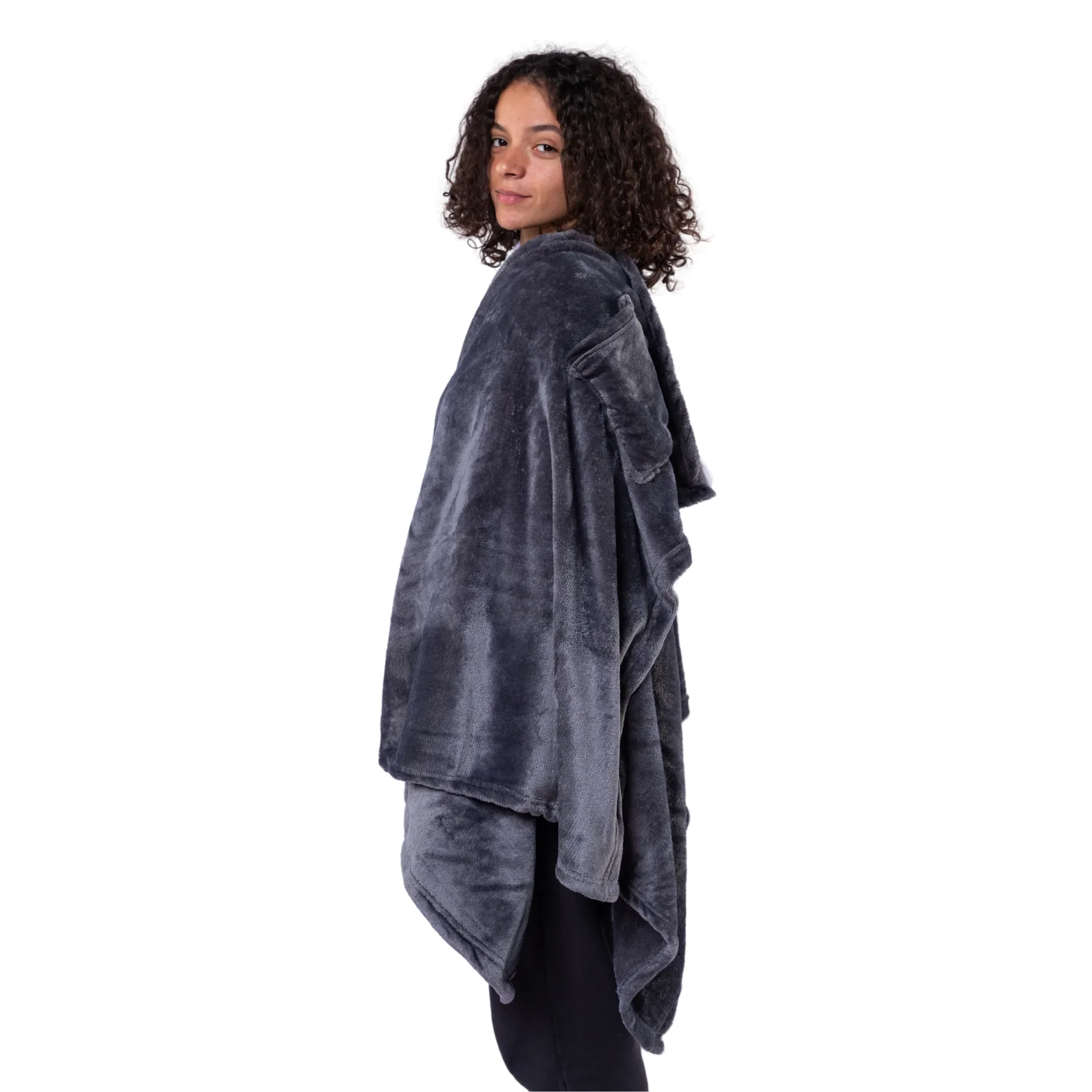 Throw with Pockets - Image 4